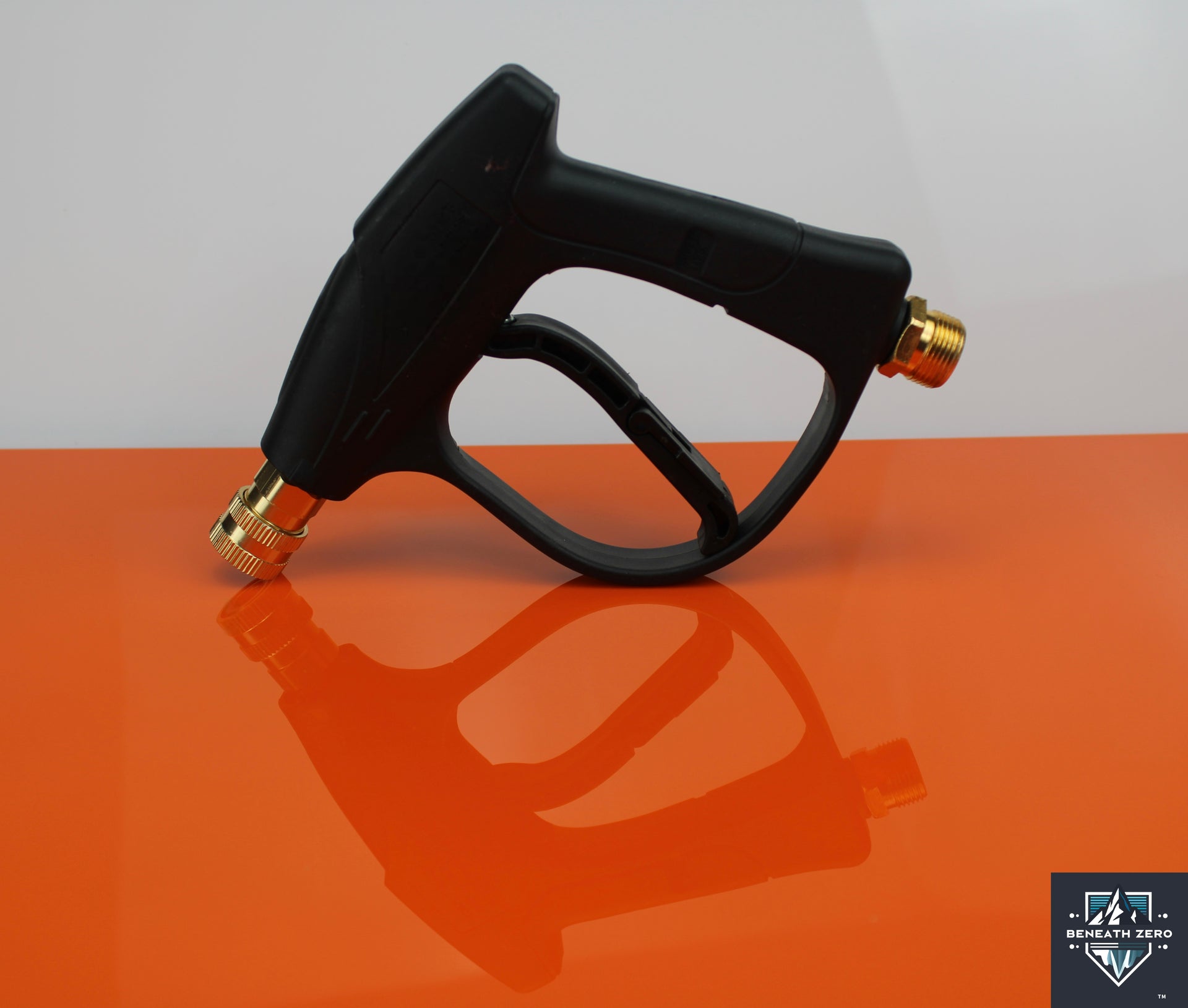 Easy-Hold Short Pressure Washer Gun - Beneath Zero