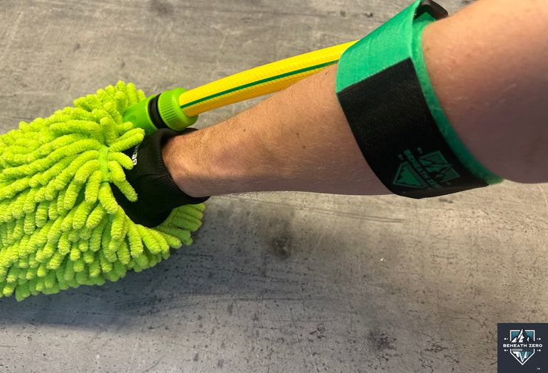 Flow Mitt by Beneath Zero